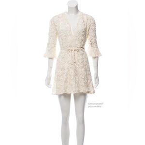 Reformation Lianne lace wrap mini dress embroidered white/cream size 6